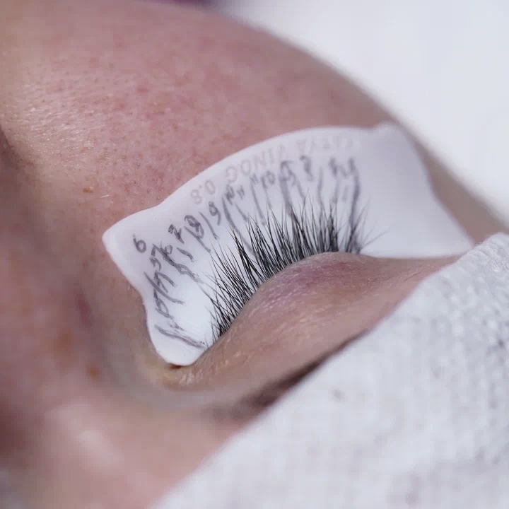 STICKY PATCHES, sløjfeformet, Katya Vinog, 1 par