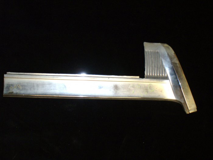 1964 Oldsmobile 98 front fender chrome left