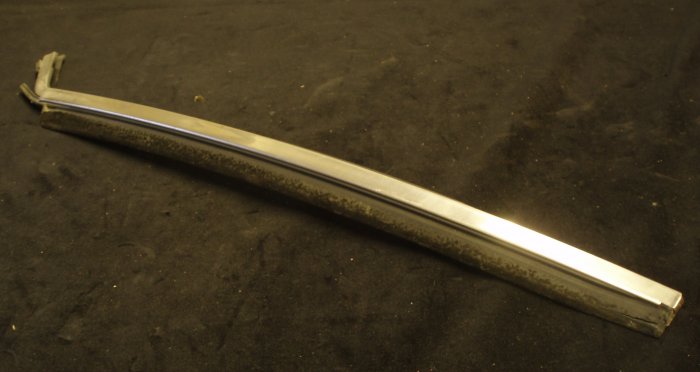 1971 Chrysler 4 dr. hardtop kromlist på hardtop ruta höger