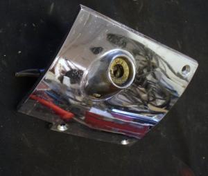 1956 Chrysler tändningslås + krom (utan nyckel)