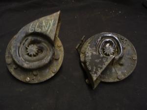 1966 Chrysler New Yorker signal horn (pair)
