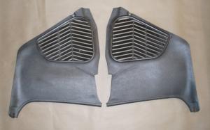 1965 Chrysler New Yorker kickpanel (par)