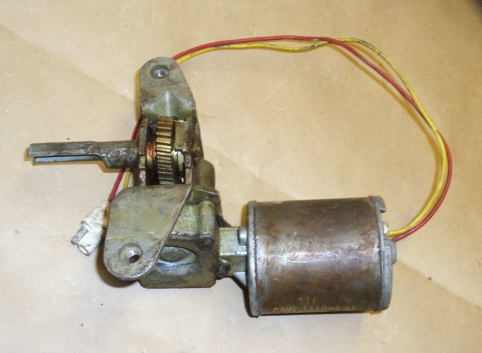 1968 Lincoln power vent motor left