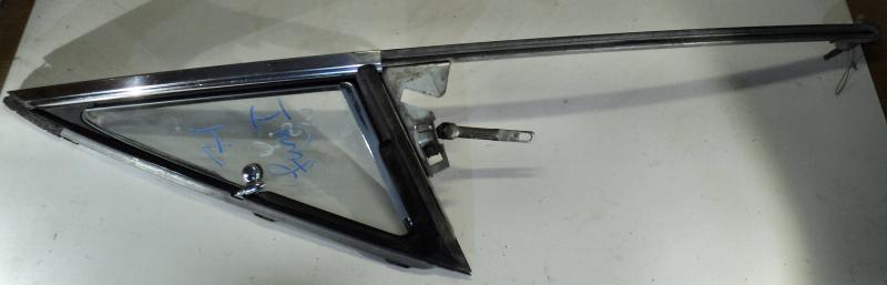 1971 Plymouth Fury 4dr sedan       ventilationsruta enhet  vänster fram