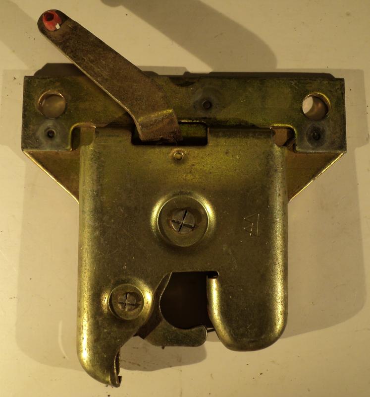 1964 Ford Galaxie      trunk lock mechanism