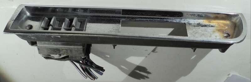 1969   Oldsmobile 98   elhisspanel väönster fram