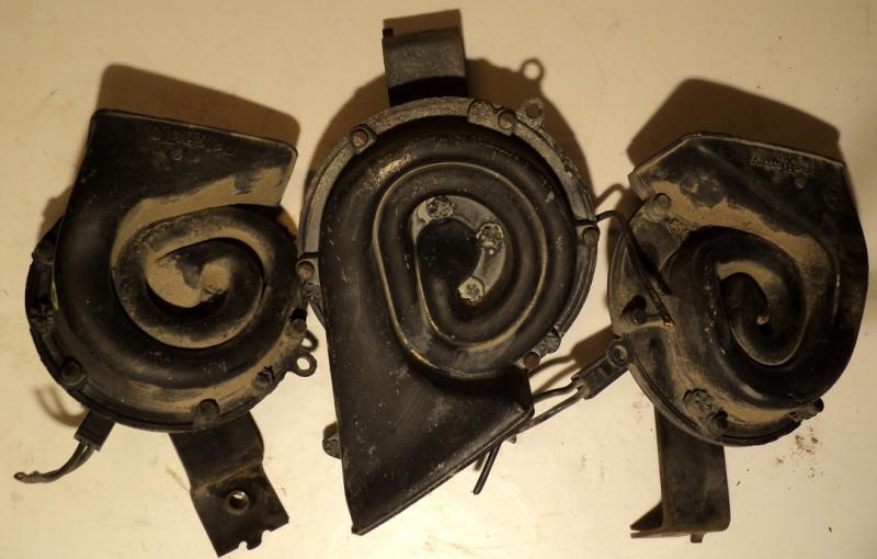 1970   Cadillac     horn three pieces