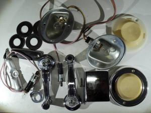 1966  Chrysler 300  4dr ht diverse fönster vevar, lampor