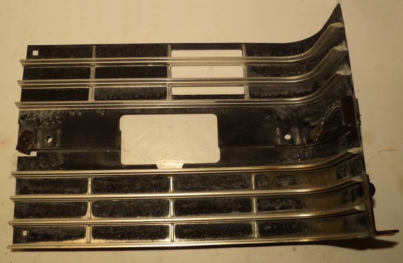 1966   Cadillac     grille part left