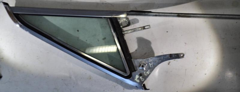 1968 Ford Galaxie     ventilation window unit  right