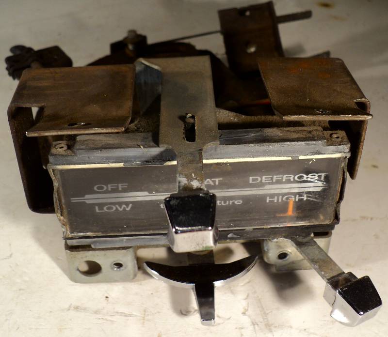 1965 Plymouth Fury   heater control