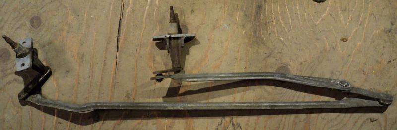 1962  Chrysler    wiper mechanism