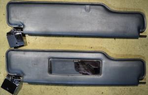 1964 Lincoln   ljusblått solskydd (bra krom, matt spegel) (par)