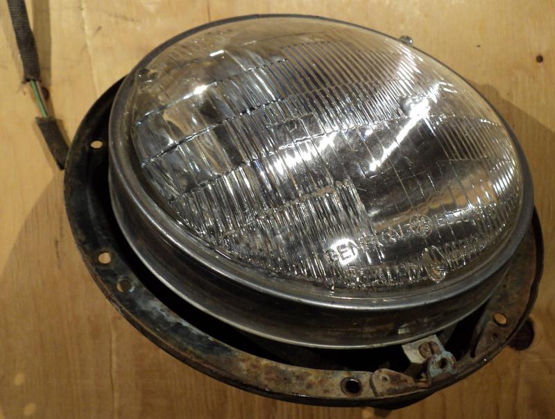 1955   Cadillac   lamp housing
