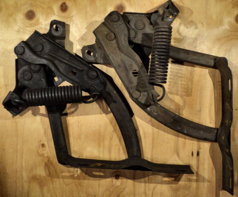 1971 1972 1973 Ford Mustang          hood hinge pair