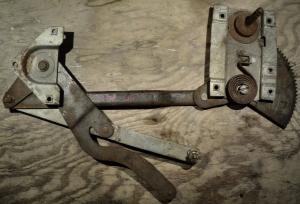1960 Mercury    2dr ht   window crank mechanism        right front