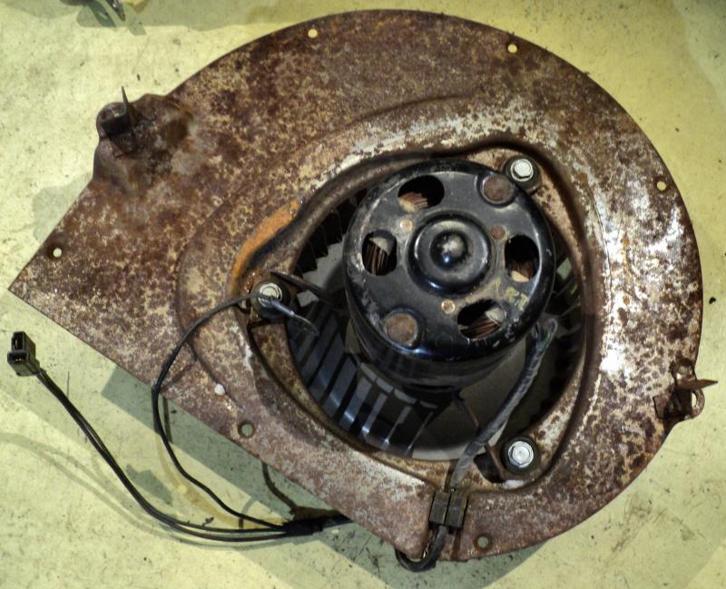 1962  Chrysler Imperial    fan motor