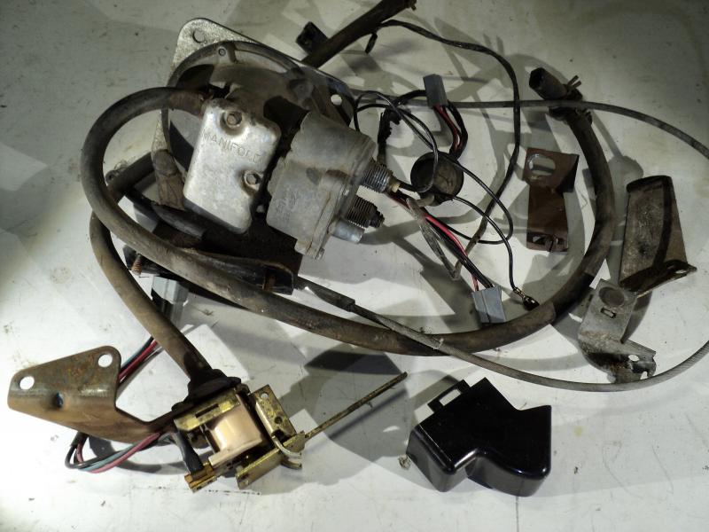 1968 Chrysler 300  cruise control unit parts        (not tested)