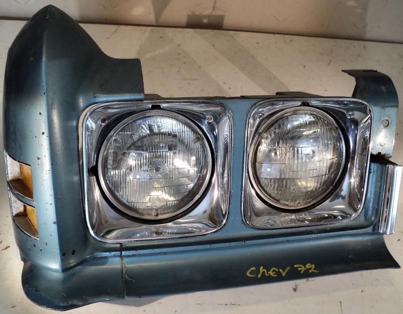 1972 Chevrolet Impala       lamp housing right