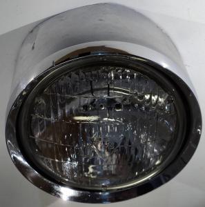 1965 Oldsmobile 88       lamp housing right