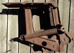 1976 Mercury Montego        hood hinge pair