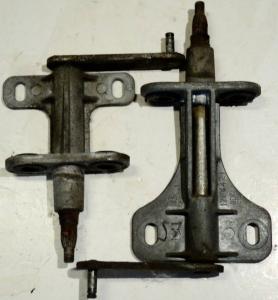 1957  Chrysler   wiper shaft left and right