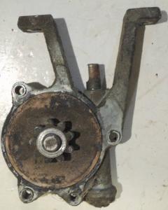 1961 Ford  power window bevel gear right         CIVB-5723418-C