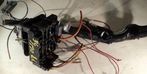 1973 Oldsmobile 98    fuse holder