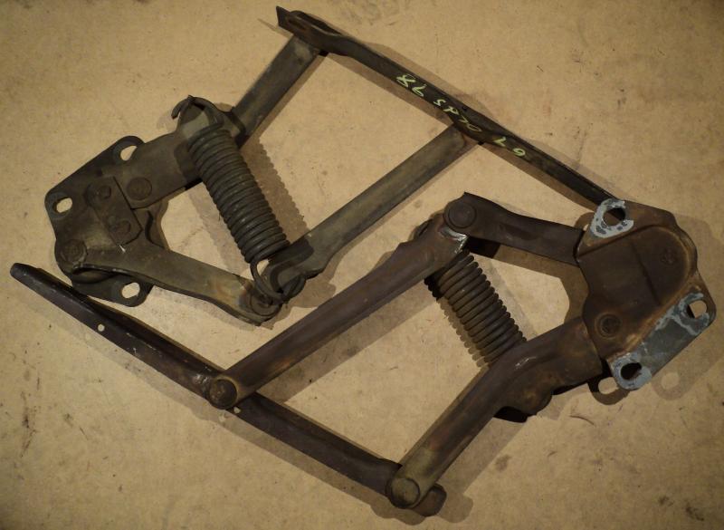 1969   Oldsmobile 98    hood hinge pair