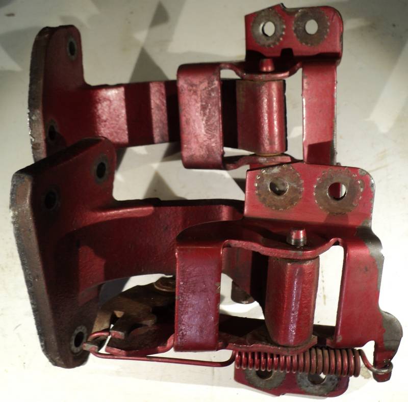 1962   Oldsmobile 88    door hinge       pair