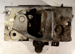 1965  Chrysler 300   4dr ht    låskista     höger fram