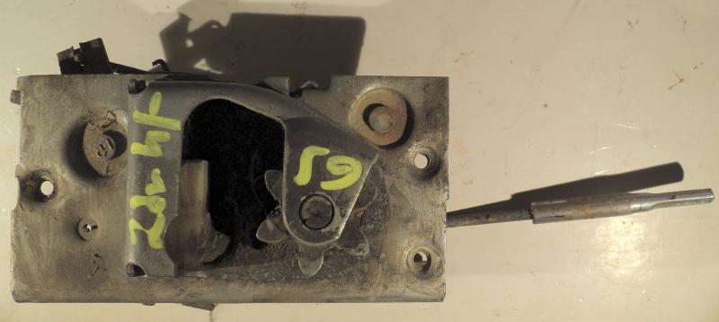 1965  Dodge Dart   2dr ht    låskista     höger