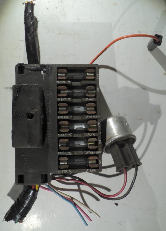 1963  Chrysler Newport            fuse holder