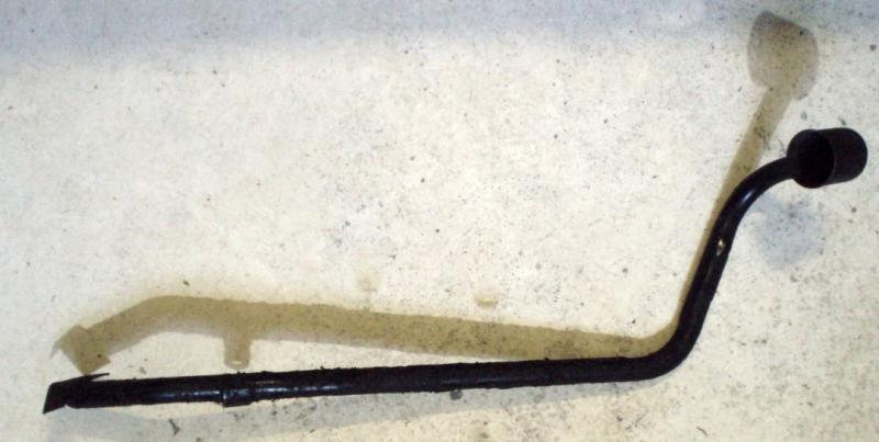 1960 Chrysler Windsor crankcase ventilation pipes