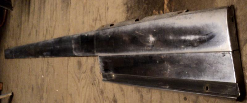 1967   Oldsmobile 98  rocker panel molding left (there are always few marks and or bumps). Note only in stor
