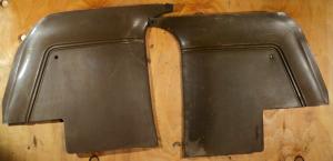1971  Plymouth Valiant        kick panel (par)