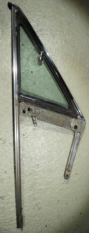 1967  Plymouth Fury   4dr ht      ventilationsruta enhet    höger