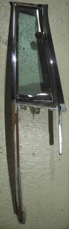 1963  Chrysler Imperial   4dr ht        ventilation window unit    right