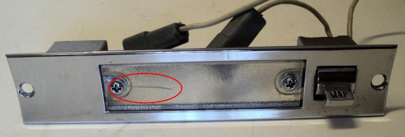 1965 Chrysler 300   map light (a crack in the glass see picture)