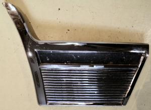 1965   Oldsmobile 88    krom framskärm       höger