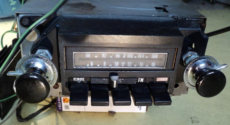 1972   Buick Electra    radio (not tested)  AM – FM Super 8 tape recorder