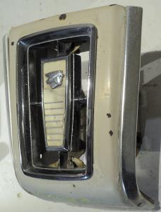 1967 Mercury Cougar      emblem and part of grill        (pores in chrome)