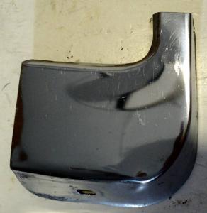 1963   Oldsmobile 88  rocker panel molding finish left rear