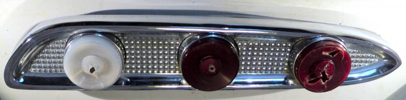 1959 Edsel   bakljusramp (några porer I kromet annar fin)      höger