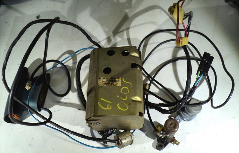 1961   Oldsmobile    auto dimming control unit  parts (not tested)