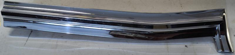 1968 Oldsmobile Cutlass  chrome left front fender