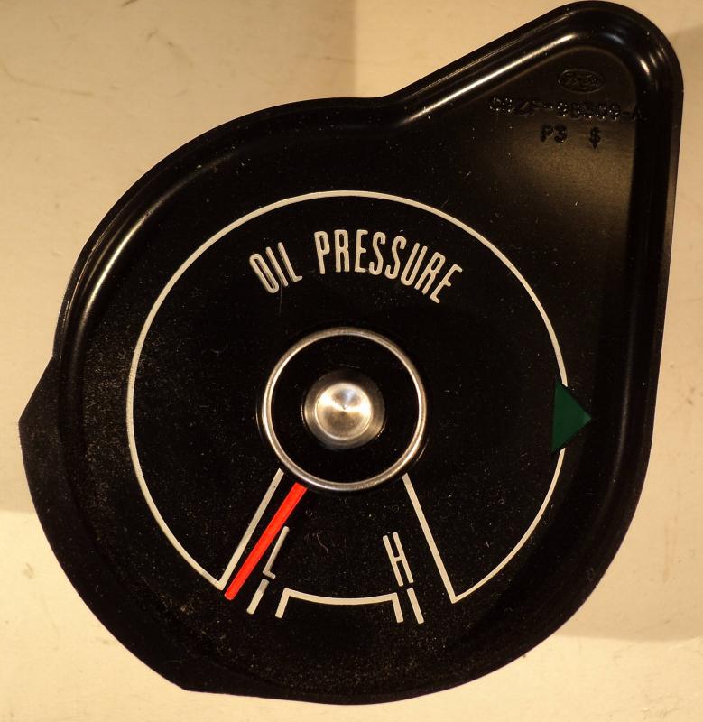1970 Ford Mustang      oil pressure gauge