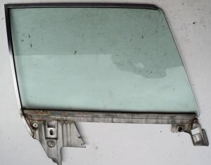 1968 Ford LTD    4dr ht        side window   right front