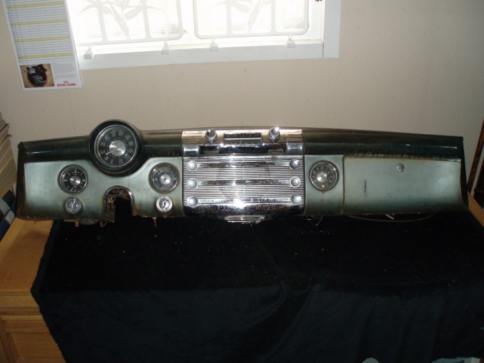1951 Buick Roadmaster dashboard