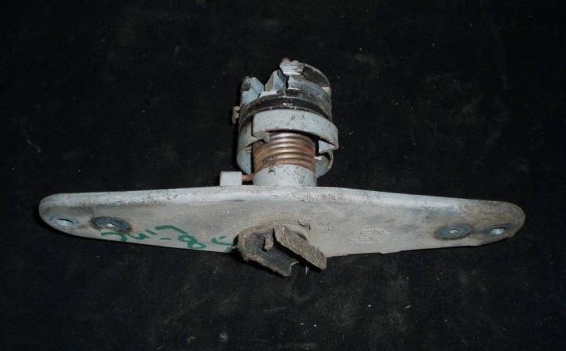 1958 Lincoln middle part of wiper mechanism